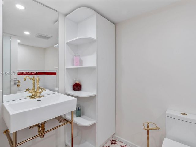 8877 Collins Ave 704, Surfside, FL 33154