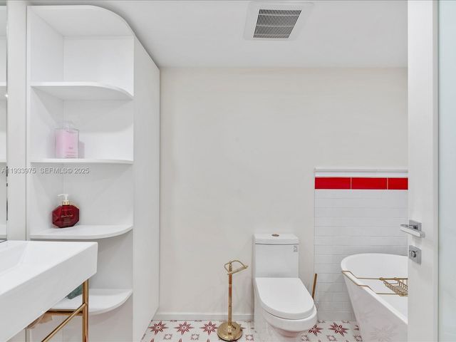 8877 Collins Ave 704, Surfside, FL 33154