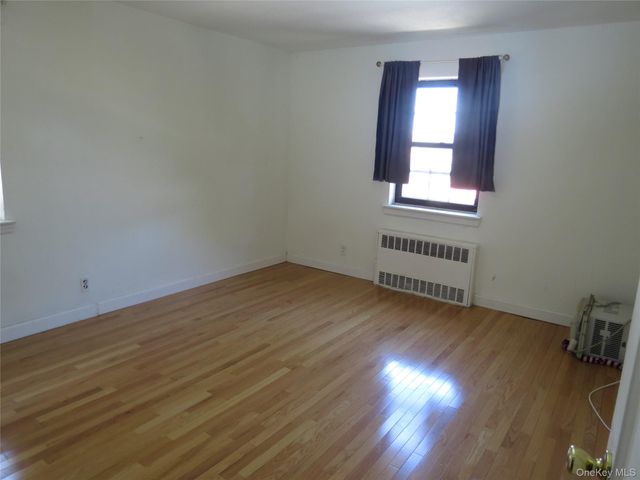 147-14 84th Road 2A, Briarwood, NY 11435
