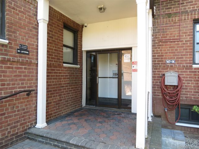 147-14 84th Road 2A, Briarwood, NY 11435