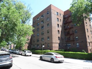 147-14 84th Road 2A, Briarwood, NY 11435