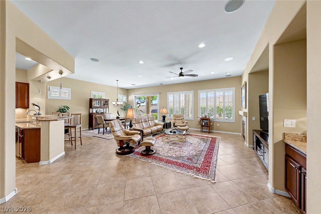 2204 Canyonville Drive, Henderson, NV 89044 — photo 4