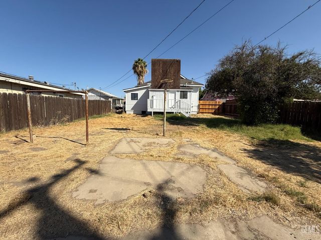 505 Jeffrey Street, Bakersfield, CA 93305