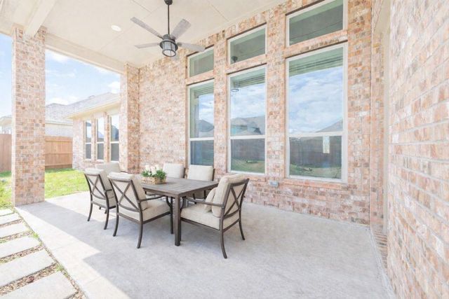 15410 Trumball Manor Drive, Humble, TX 77346