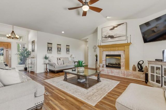 313 Taryn Court, Hollister, CA 95023