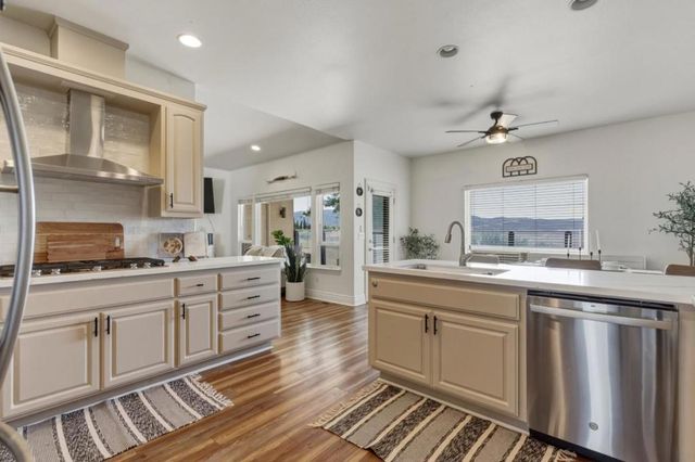 313 Taryn Court, Hollister, CA 95023