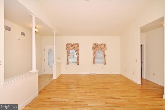 5 PRIMROSE XING, Myerstown, PA 17067