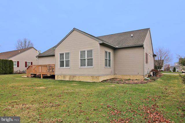 5 PRIMROSE XING, Myerstown, PA 17067