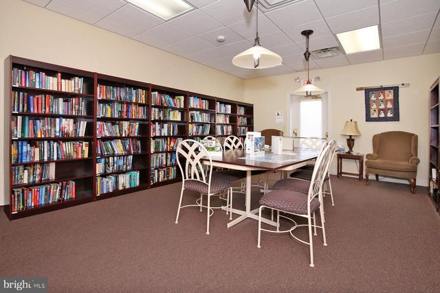 5 PRIMROSE XING, Myerstown, PA 17067