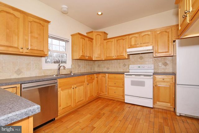 5 PRIMROSE XING, Myerstown, PA 17067