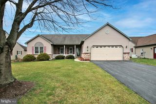 5 PRIMROSE XING, Myerstown, PA 17067
