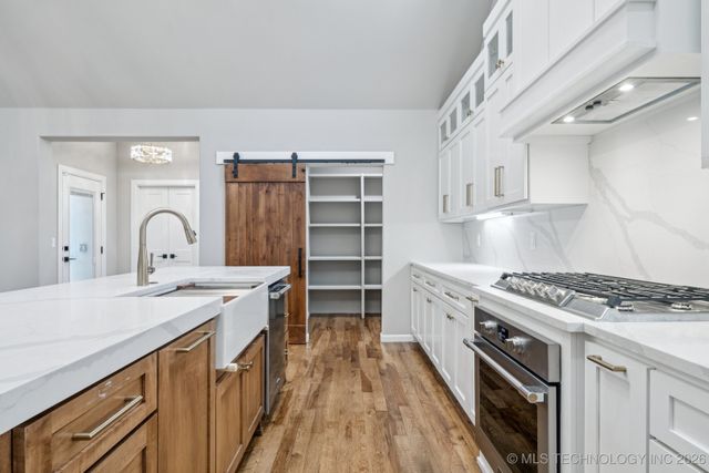 682 W 113th Court S, Jenks, OK 74037