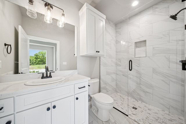 682 W 113th Court S, Jenks, OK 74037