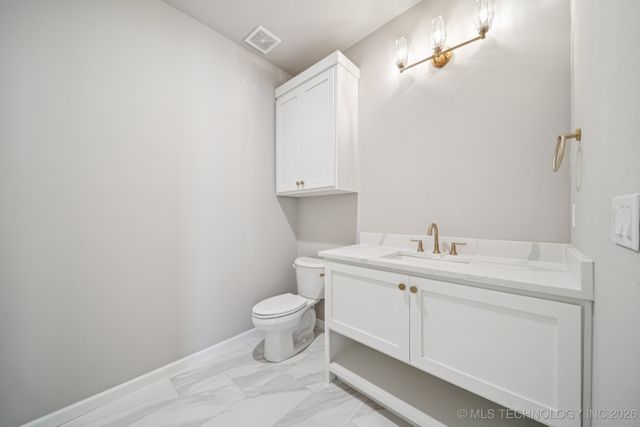 682 W 113th Court S, Jenks, OK 74037