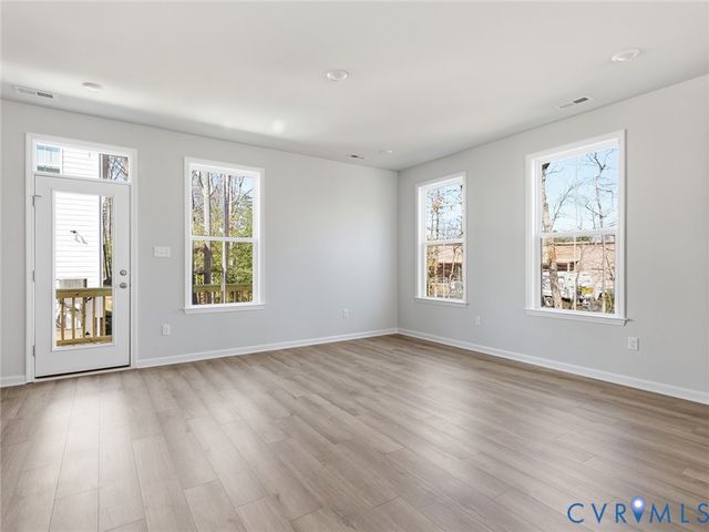 13901 Riverlight Dr, Midlothian, VA 23114