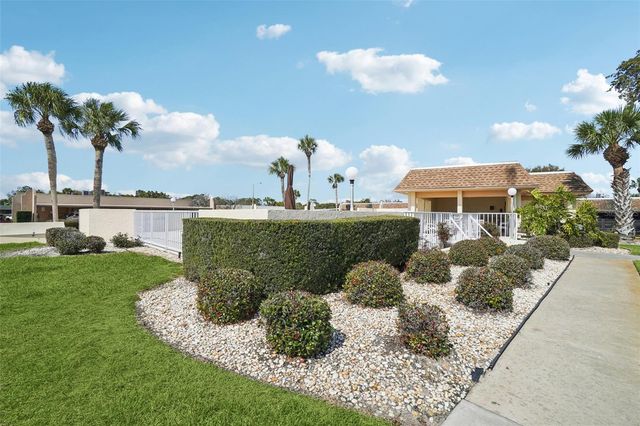 11210 CARRIAGE HILL DRIVE 2, Port Richey, FL 34668