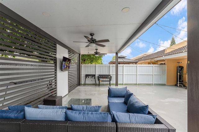 20512 SW 93rd Ave, Cutler Bay, FL 33189