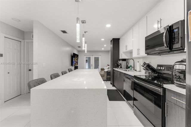 20512 SW 93rd Ave, Cutler Bay, FL 33189