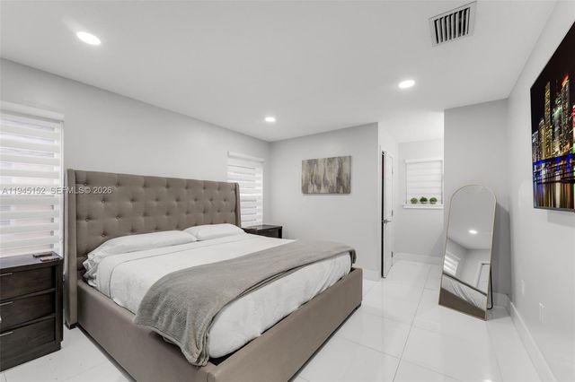 20512 SW 93rd Ave, Cutler Bay, FL 33189