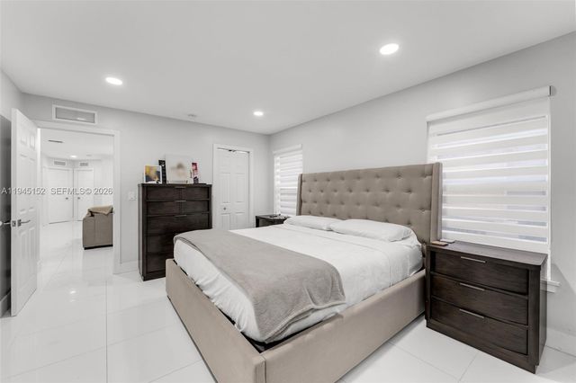 20512 SW 93rd Ave, Cutler Bay, FL 33189