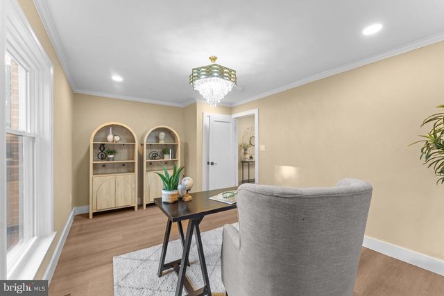 10333 HICKORY FOREST DR, Oakton, VA 22124