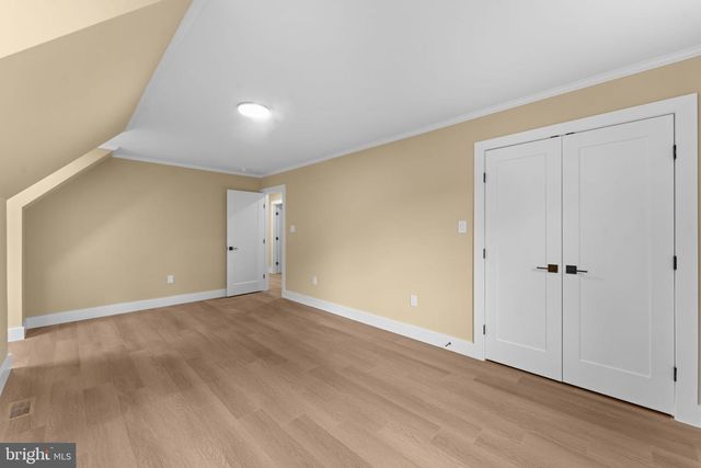 10333 HICKORY FOREST DR, Oakton, VA 22124