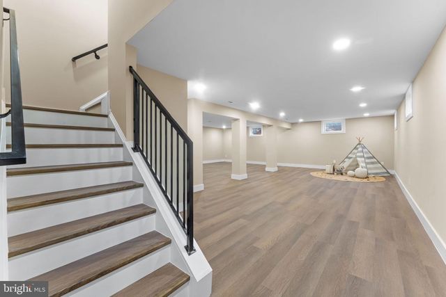 10333 HICKORY FOREST DR, Oakton, VA 22124