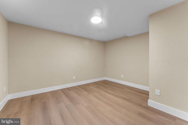 10333 HICKORY FOREST DR, Oakton, VA 22124