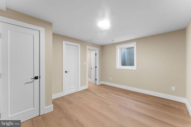 10333 HICKORY FOREST DR, Oakton, VA 22124