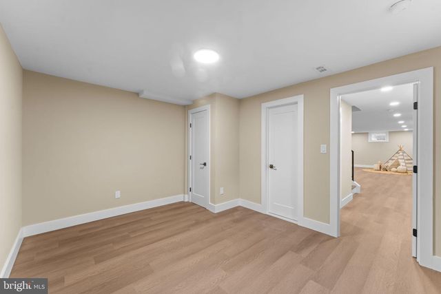 10333 HICKORY FOREST DR, Oakton, VA 22124