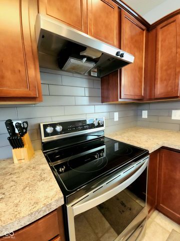 5108 Silverbell Drive, Plainfield, IN 46168