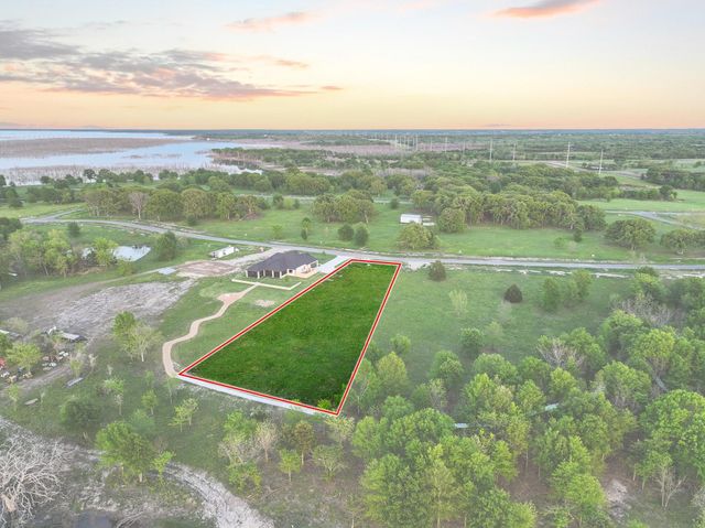 345 Shoreline Drive, Dodd City, TX 75438