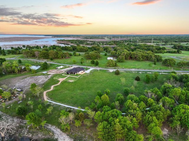 345 Shoreline Drive, Dodd City, TX 75438