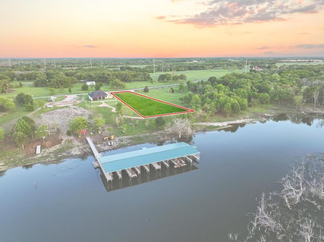 345 Shoreline Drive, Dodd City, TX 75438