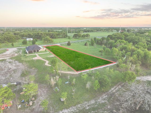 345 Shoreline Drive, Dodd City, TX 75438
