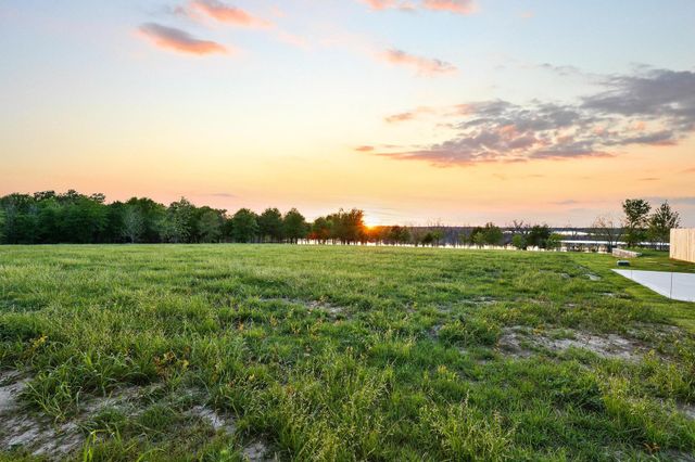 345 Shoreline Drive, Dodd City, TX 75438