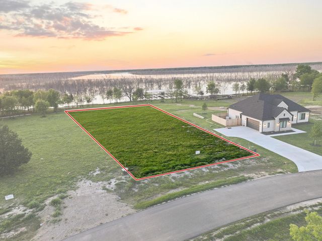 345 Shoreline Drive, Dodd City, TX 75438