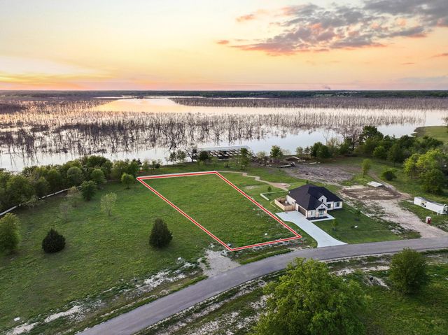 345 Shoreline Drive, Dodd City, TX 75438