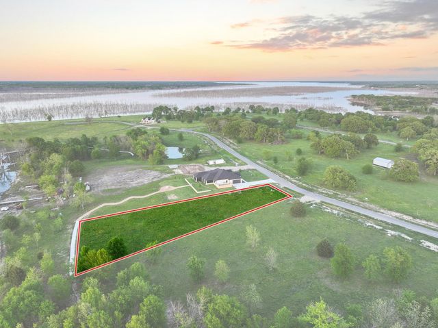 345 Shoreline Drive, Dodd City, TX 75438