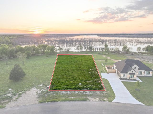 345 Shoreline Drive, Dodd City, TX 75438