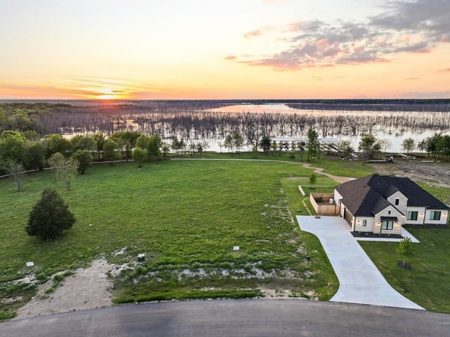 345 Shoreline Drive, Dodd City, TX 75438