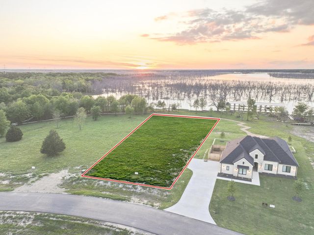 345 Shoreline Drive, Dodd City, TX 75438