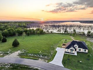 345 Shoreline Drive, Dodd City, TX 75438