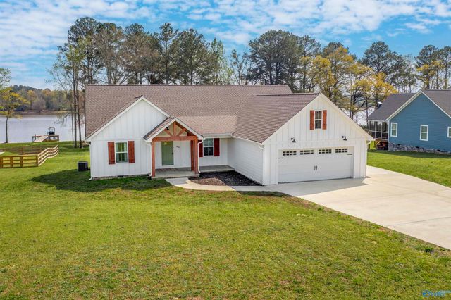 686 County Road 580, Centre, AL 35960