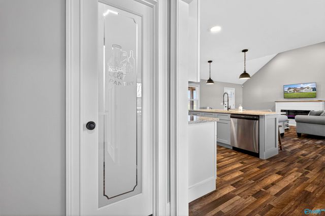 686 County Road 580, Centre, AL 35960