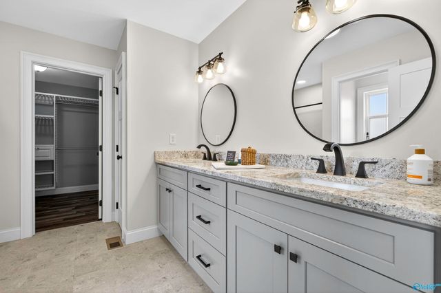 686 County Road 580, Centre, AL 35960