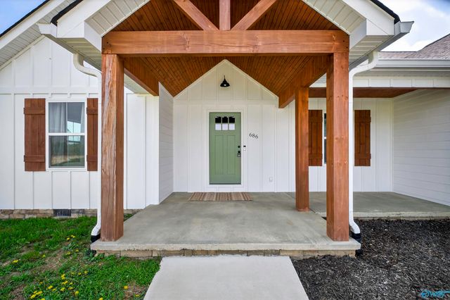 686 County Road 580, Centre, AL 35960