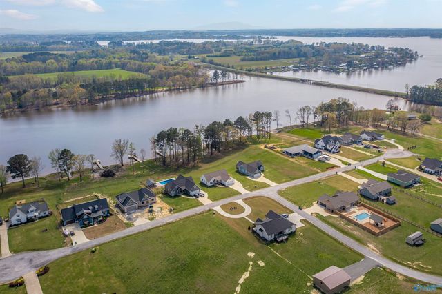 686 County Road 580, Centre, AL 35960