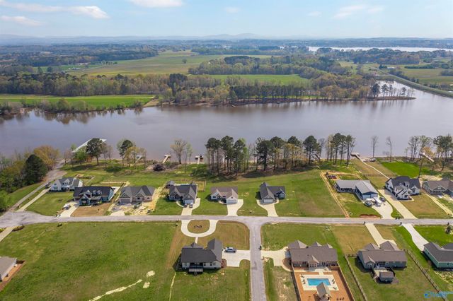 686 County Road 580, Centre, AL 35960