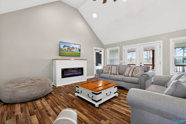 686 County Road 580, Centre, AL 35960